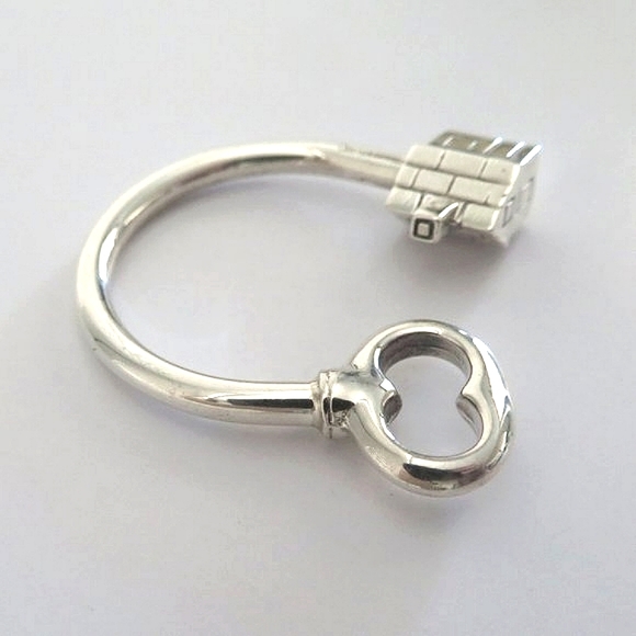 Tiffany's "House And Key" Sterling Silver Keyring - Picture 13 of 17